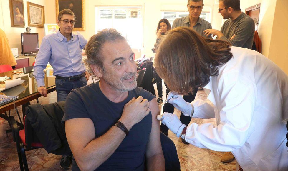 Influenza: vaccinazione a medici e sanitari