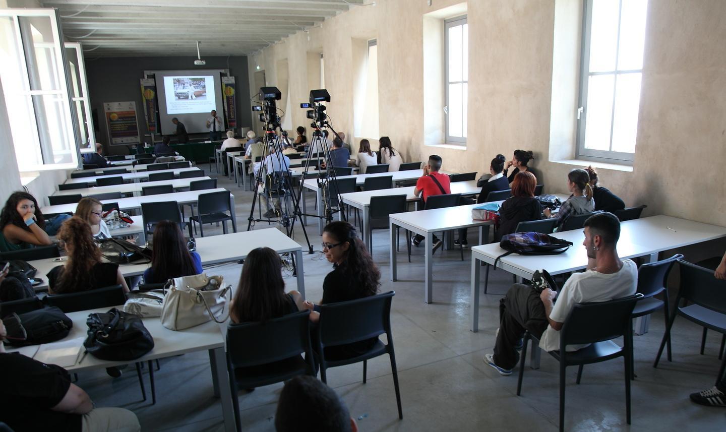 La casa dello studente resta una chimera