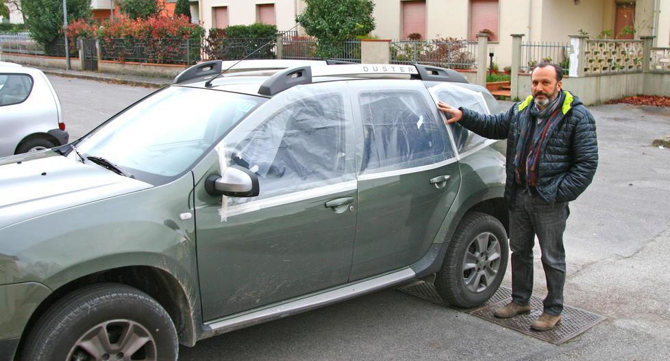 Serravalle, vetri spaccati all’auto del vicesindaco 