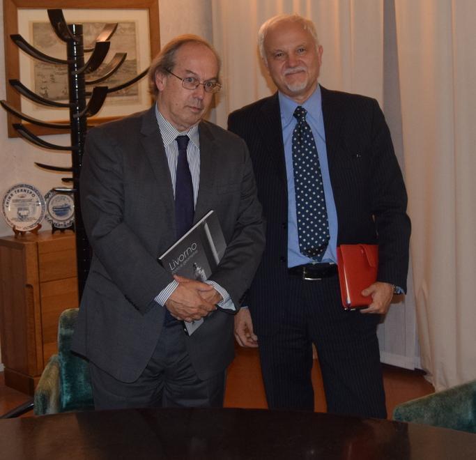 L’ambasciatore dell’Uruguay: «Livorno vitale per i nostri prodotti forestali e alimentari»