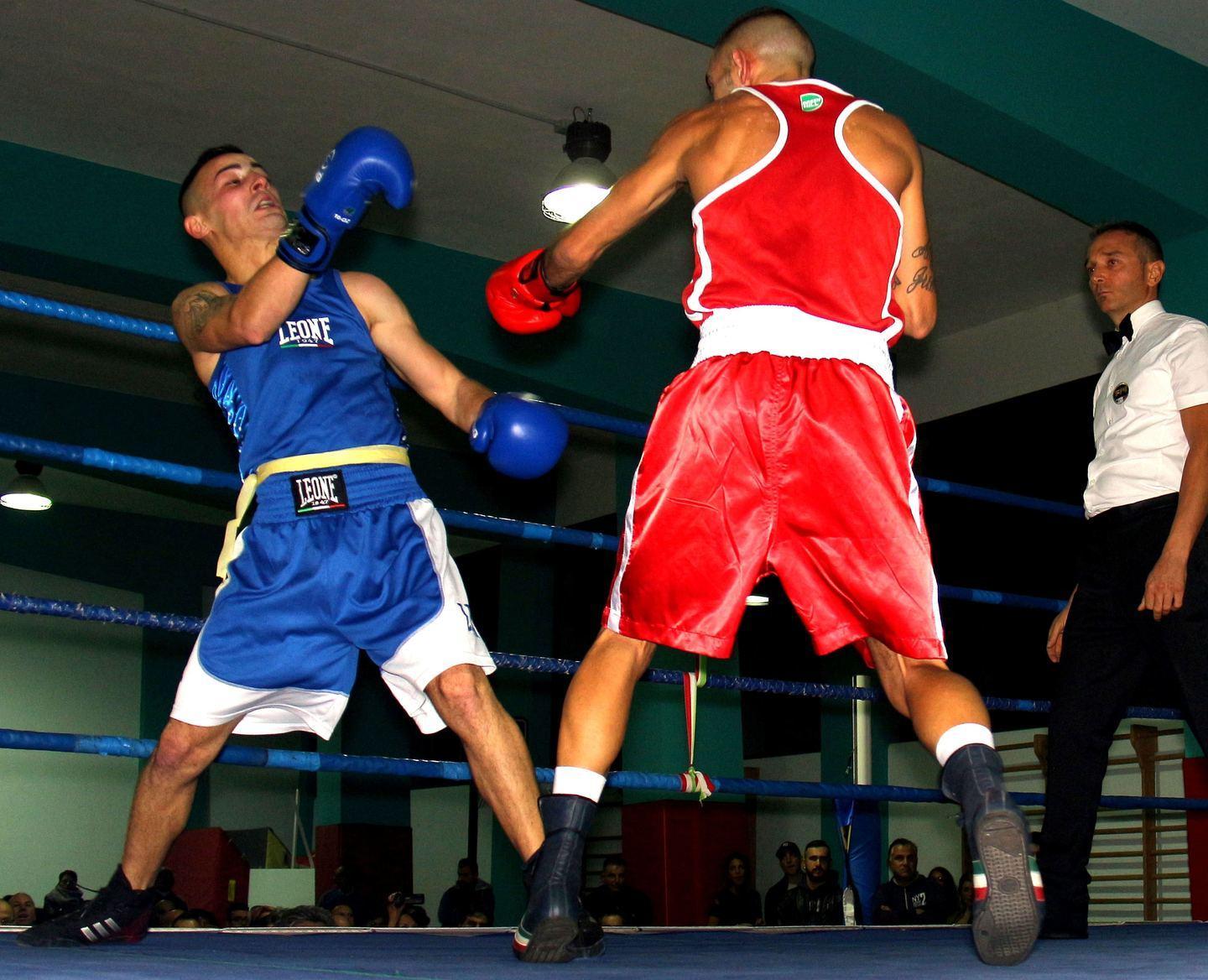 Spettacolo sul ring Gianmario Serra batte Cristian Zara 