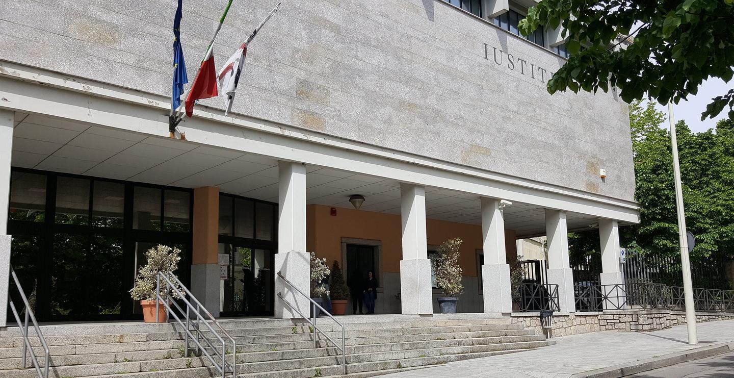 Processo per usura ed estorsione a Tempio: un perito tradurrà dal napoletano 