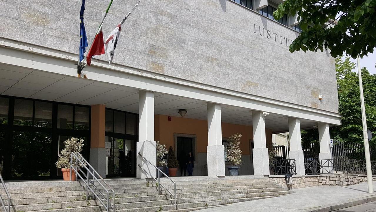 Processo per usura ed estorsione a Tempio: un perito tradurrà dal napoletano