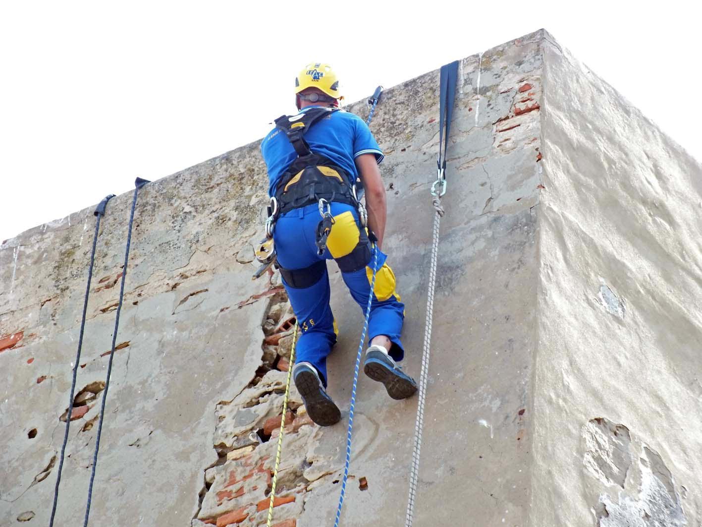 La lunga crisi dell'edilizia: più partite Iva che dipendenti