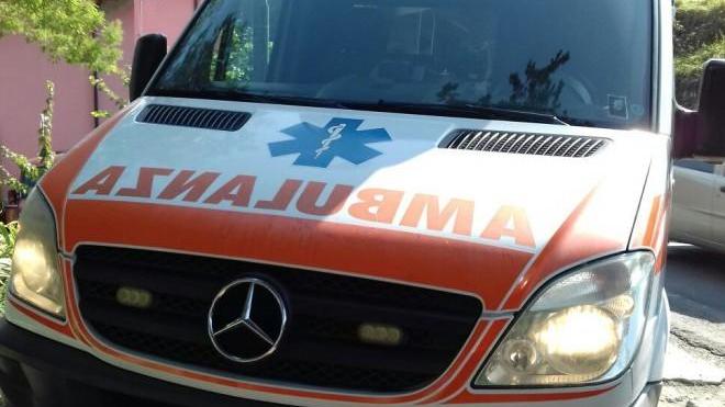 Muore una donna in bici, urtata da auto