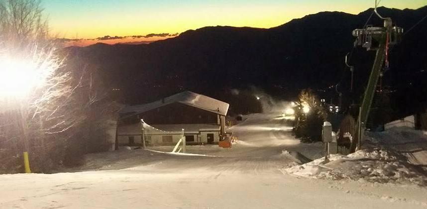 Impiantisti al lavoro per aprire più piste possibili 