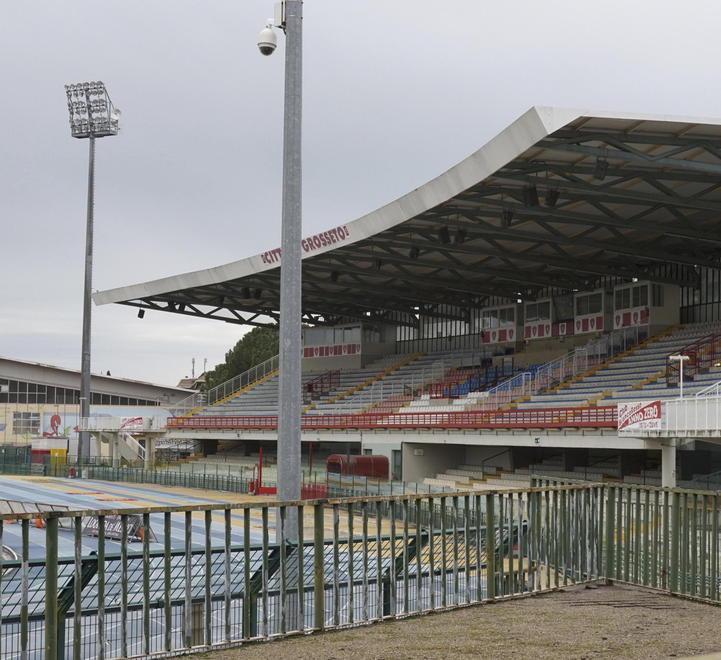 Una squadra su otto non ha lo stadio 
