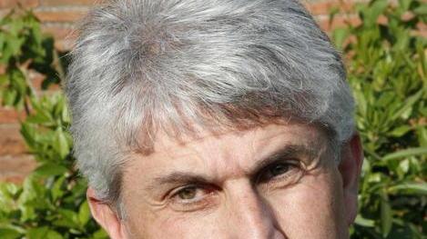 Scontro sulla elementare Carducci