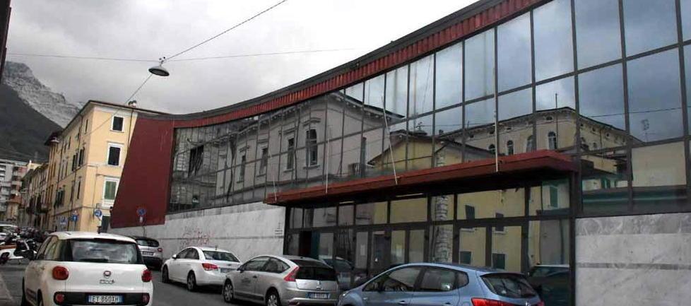 Piscinacomunale: lavori ancora in corso