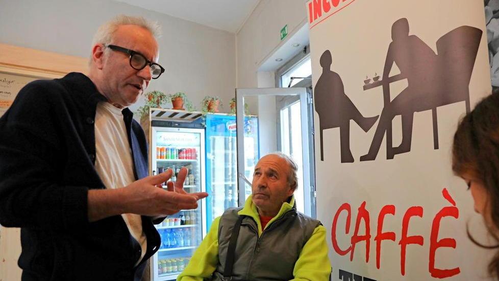 «Perché non illuminare le mura dal basso?»