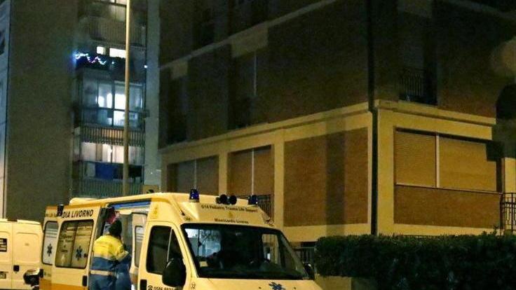 «Rapinate e picchiate in casa» Ma è giallo: indaga la polizia