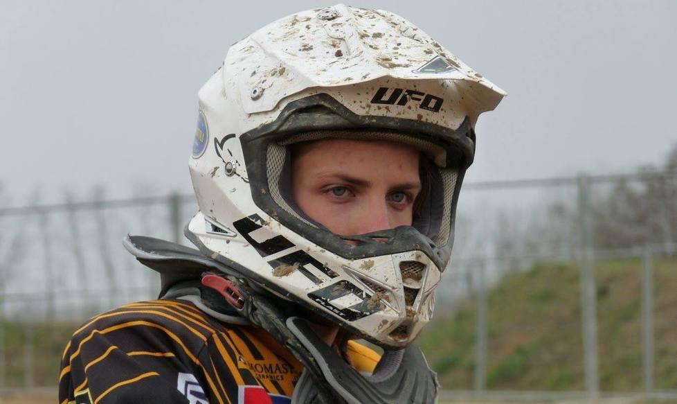 Marchetti abbandona l’enduro per studiare da pilota di aerei