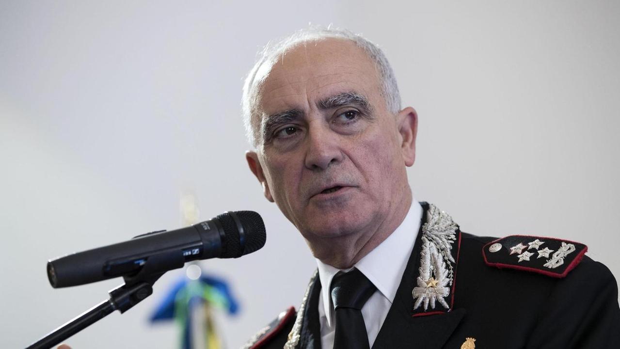 Il caso dei carabinieri trasferiti, il generale Tullio Del Sette indagato a Sassari 