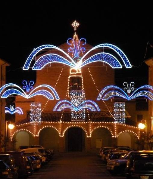 A Follonica si accendono le luci di Natale