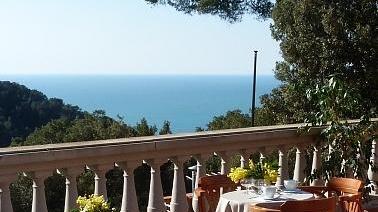 Le suore chiudono l’albergo: 8 licenziati