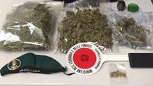La GdF arresta padre e figlio con 300 grammi di marijuana
