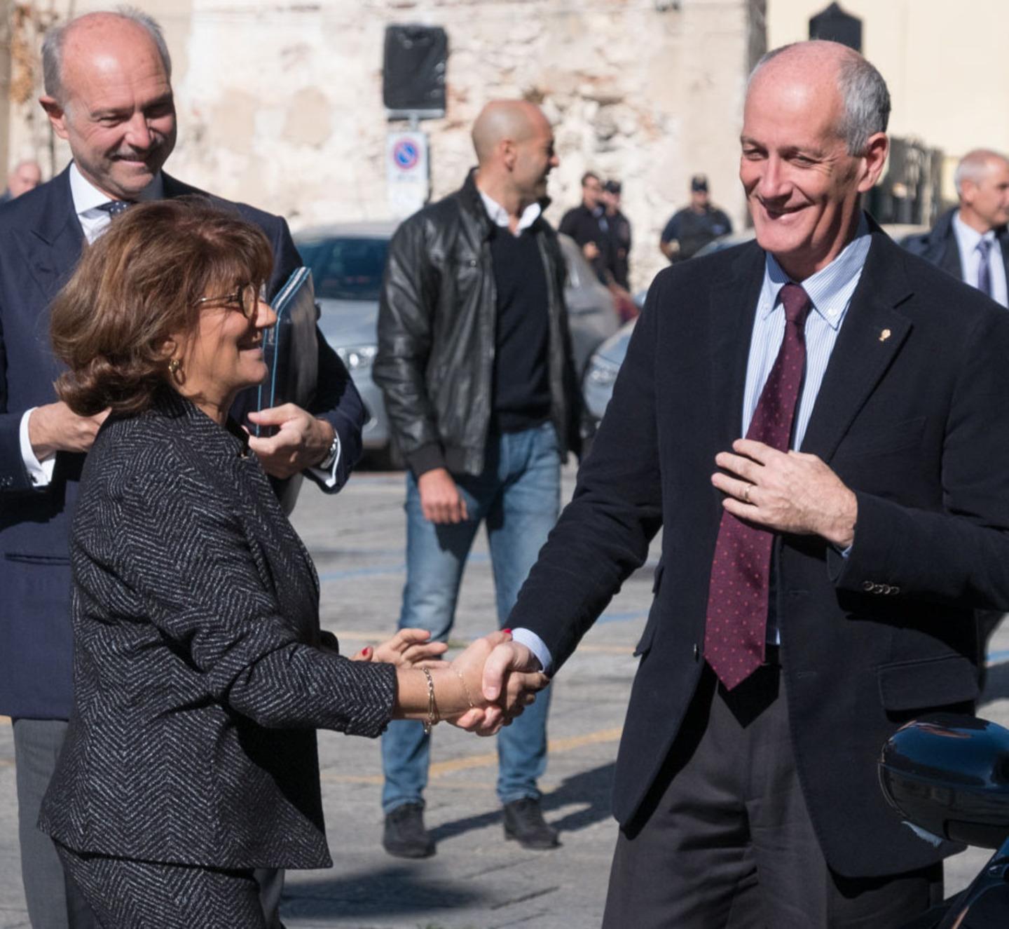 La sicurezza nell’isola: un vertice con Gabrielli