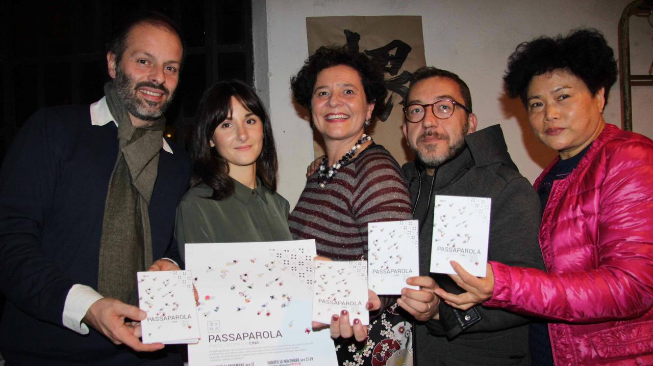 Presentata "Passaparola" la guida italo-cinese sulle attività commerciali di Chinatown (foto Batavia)