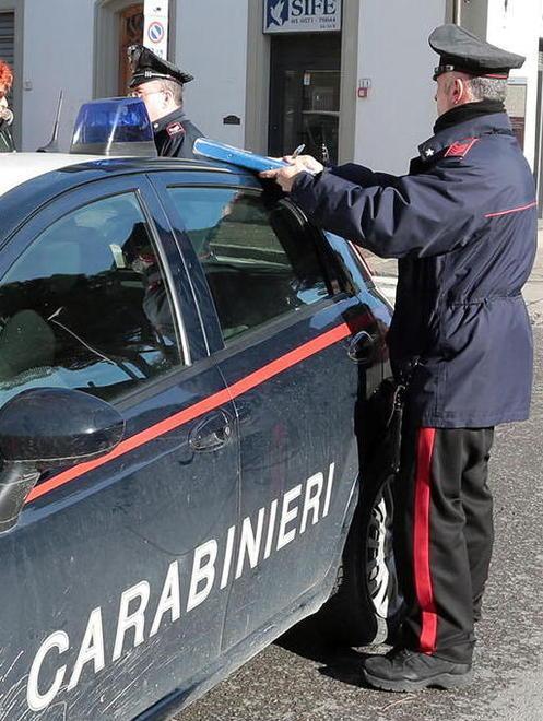 Incastra il ladro della sua bici 