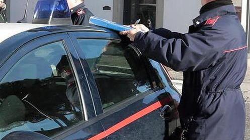 Incastra il ladro della sua bici