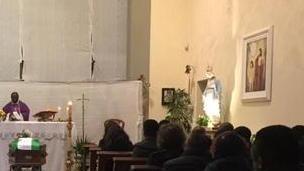 L’addio a Benson, travolto dal treno
