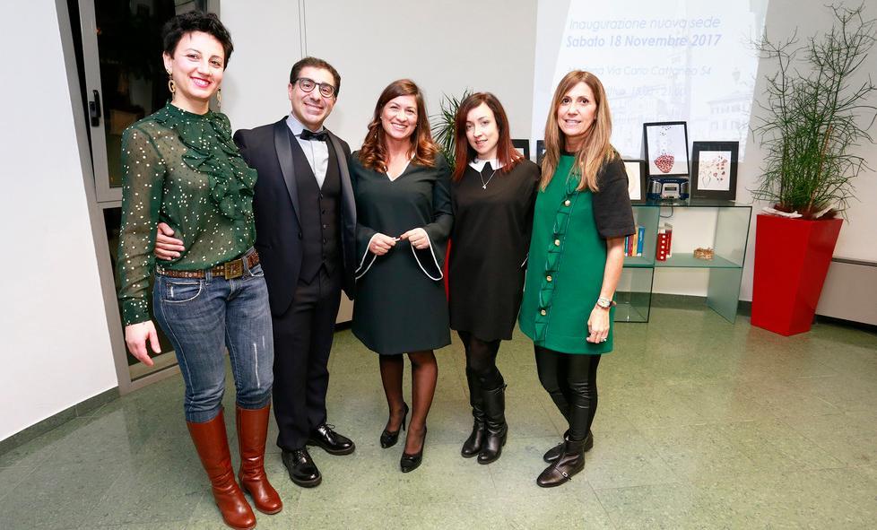 Inaugurazione tra arte, libri e moda
