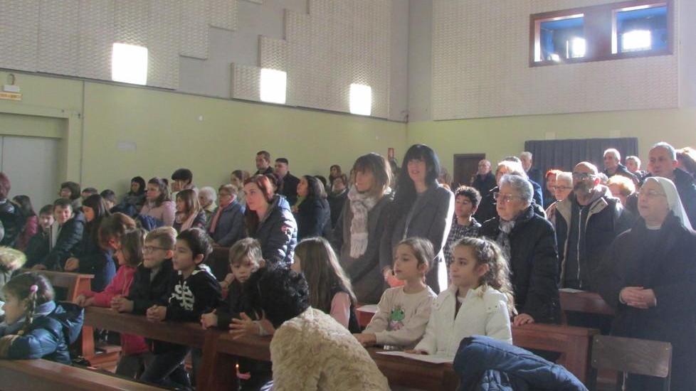 La chiesa è inagibile Le funzioni nel teatrino
