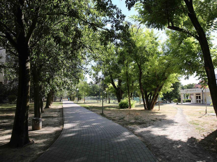 Reggio Emilia, rapinato del portafoglio al parco Noce Nero 