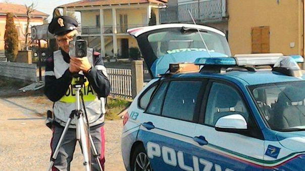 Reggio Emilia, beccato a guidare a 60 chilometri orari sopra al limite