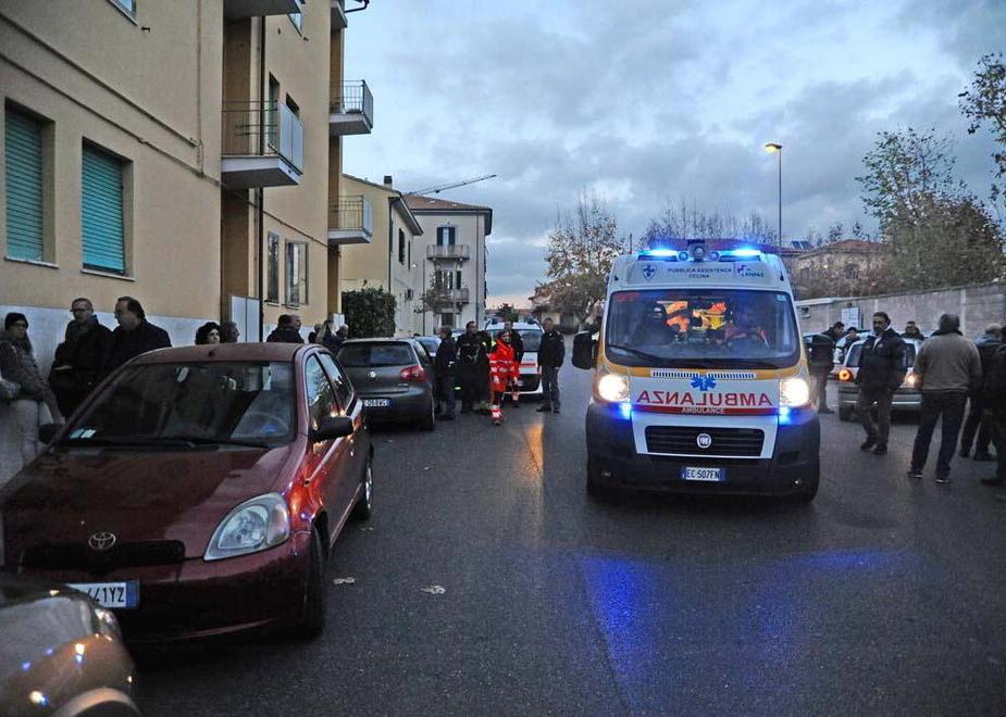 Bottiglia in tribuna, sospeso il giocatore 