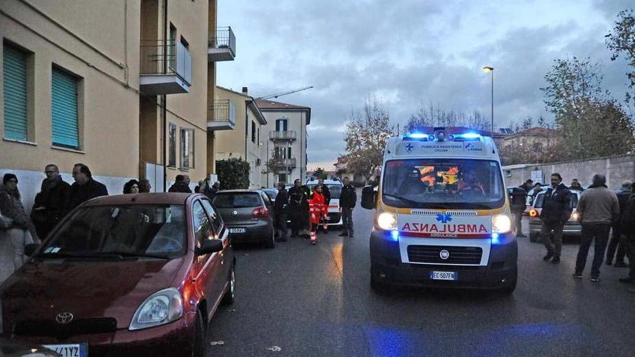 Bottiglia in tribuna, sospeso il giocatore