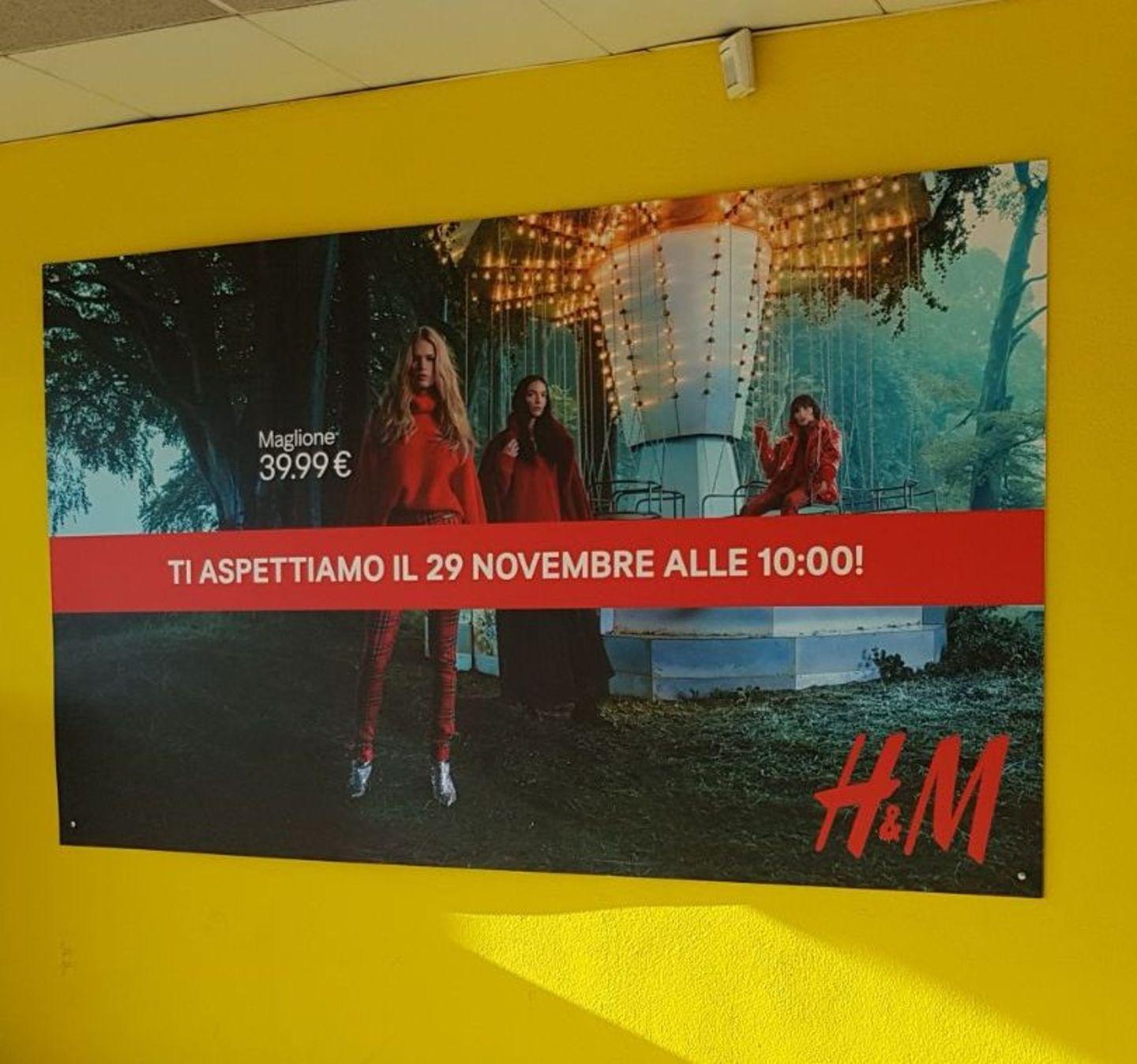 Il colosso H&M alza le serrande il 29 