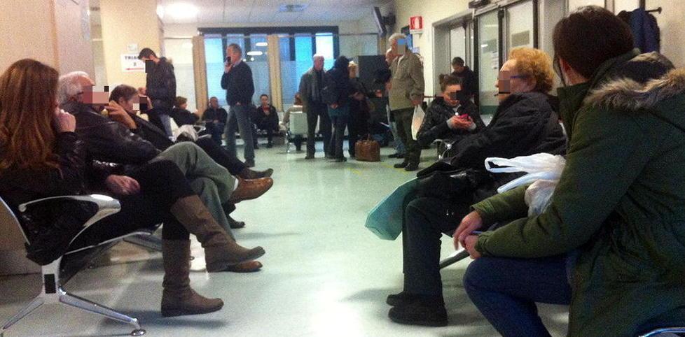 Una delle tante giornate di caos al pronto soccorso di Empoli nel dicembre 2016