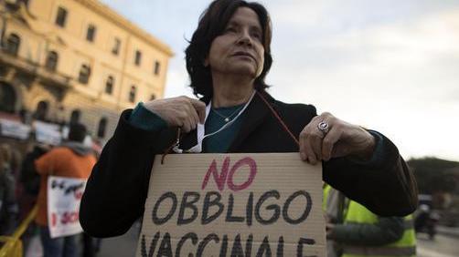 Vaccini: Renzi, grande passo per scienza