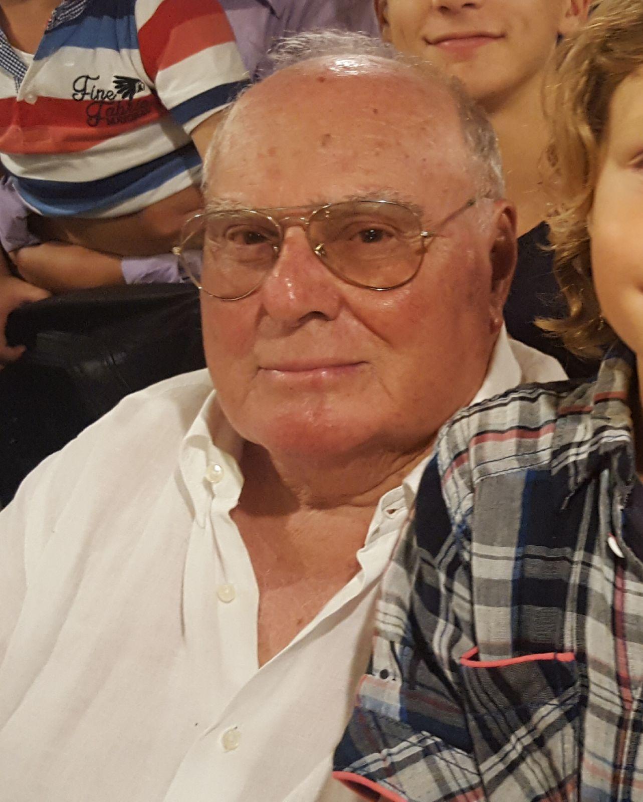 Lutto in Versilia: addio allo storico balneare Carlo Giannaccini