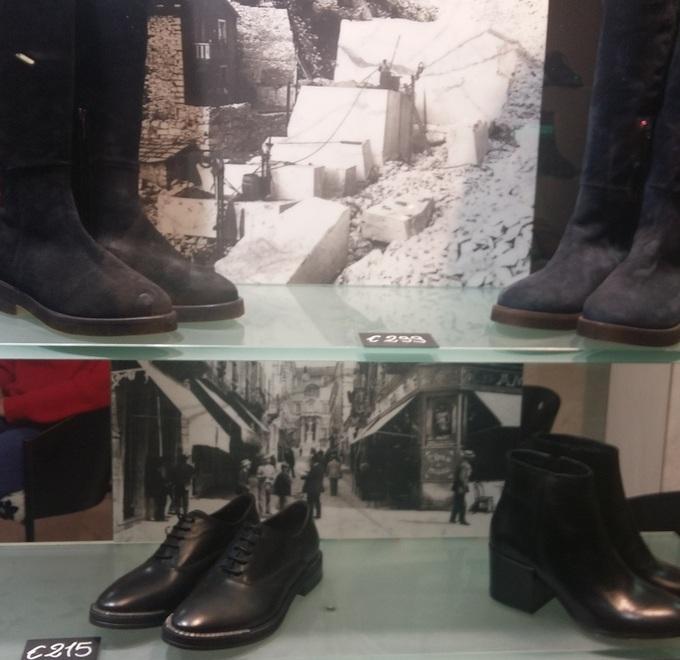 Marmi e ricordi in vetrina