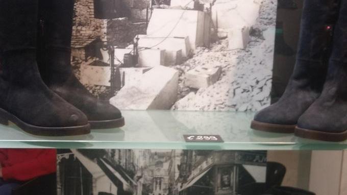 Marmi e ricordi in vetrina