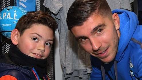 Bagno di folla per bomber Paloschi