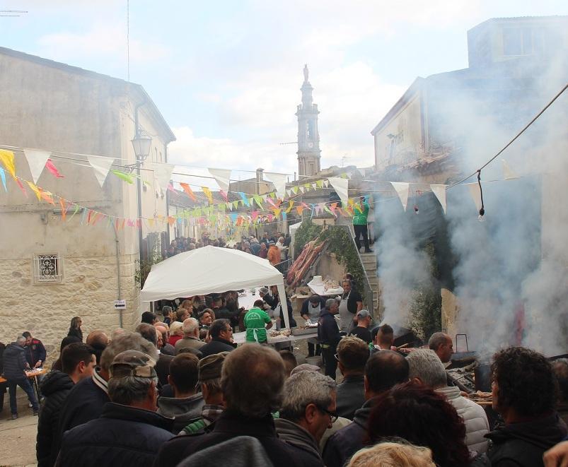 Mores in festa per Santa Cadrina 