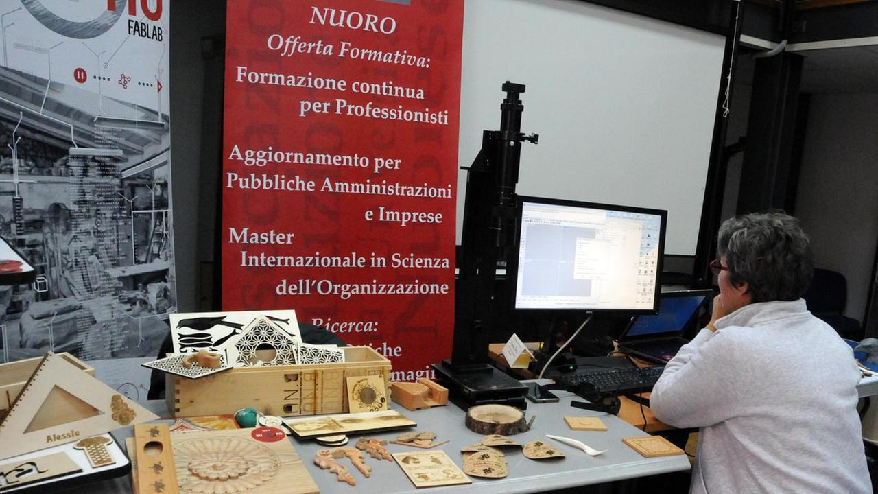 Il legno senza più segreti nella mostra di via Salaris