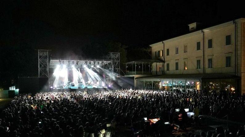 Bocelli chiamato per organizzare concerti al Forte