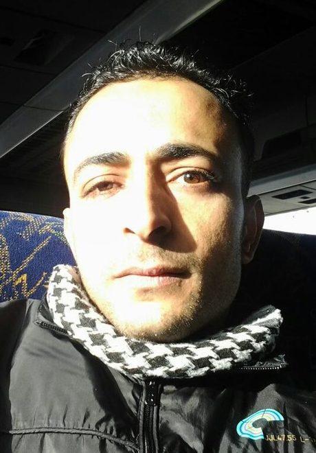 Caccia al killer Si cercano nomi sul telefonino 