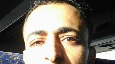 Caccia al killer Si cercano nomi sul telefonino