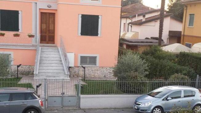 Invalida multata per aver lasciato l’auto al margine della carreggiata