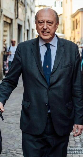Striscione fascista contro il sindaco 