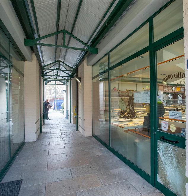 Villaggio Giardino, ancora due spaccate 