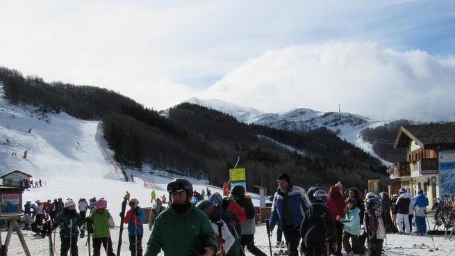 Cimone aperto per neve. Per gli amanti dello sci un fine settimana in pista