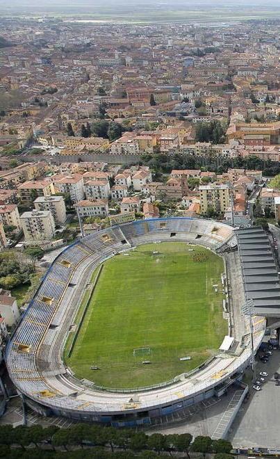 Domenica in zona stadio divieti di sosta e strade chiuse, vietato vendere alcolici
