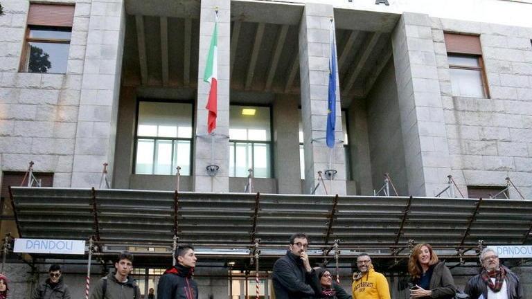 Lite di vicinato finisce nel sangue e un’anziana ora rischia 5 anni