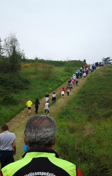 A spasso sulle colline con la marcia di Canapino